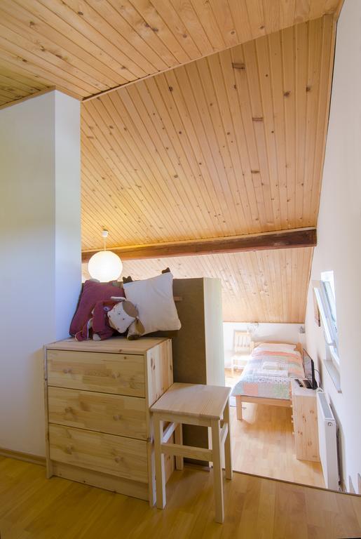 Aura Guesthouse Ljubljana Ngoại thất bức ảnh