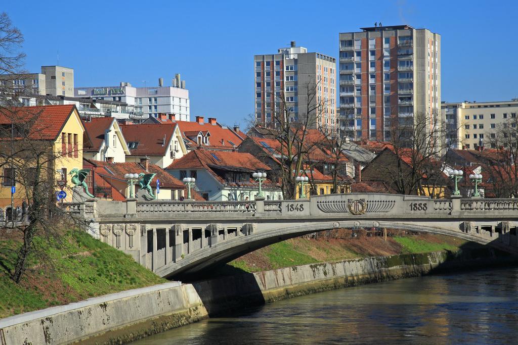 Aura Guesthouse Ljubljana Ngoại thất bức ảnh